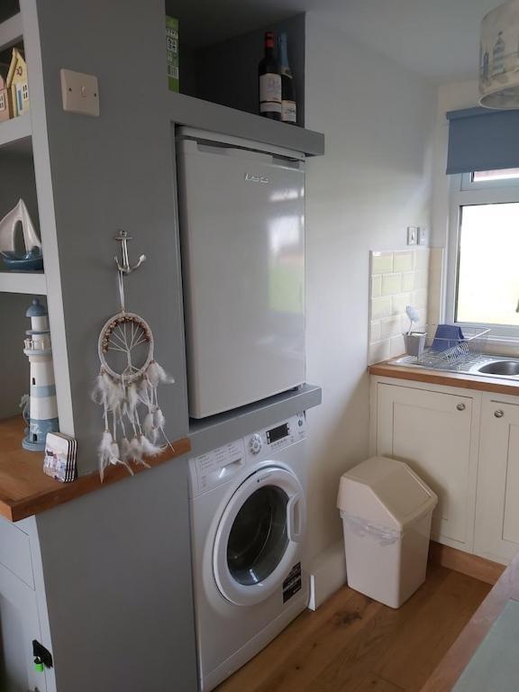 Caldon Holiday Chalet Sleeps 4 In Dartmouth Wifi Electric Inc Pet Friendly Exterior foto