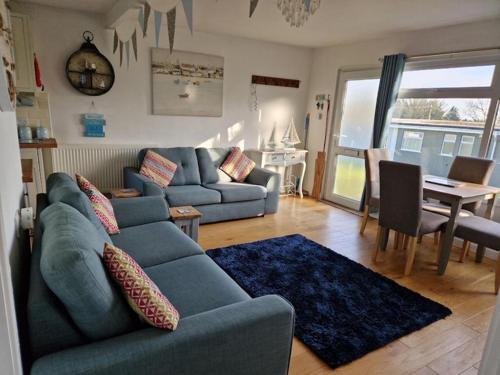Caldon Holiday Chalet Sleeps 4 In Dartmouth Wifi Electric Inc Pet Friendly Exterior foto