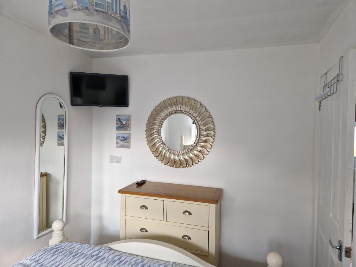 Caldon Holiday Chalet Sleeps 4 In Dartmouth Wifi Electric Inc Pet Friendly Exterior foto